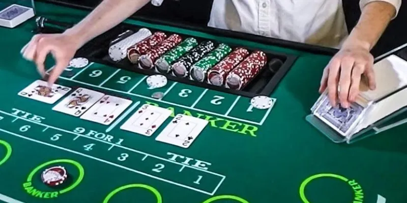 Bài Baccarat cổ điển - Hướng dẫn cách đặt cược thông minh 3 Cách chia bài và quy trình chơi bài Baccarat cổ điển